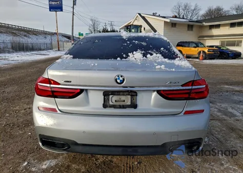 2017 BMW 750 Xi z USA, uszkodzony, nr VIN WBA7F2C39HG423075
